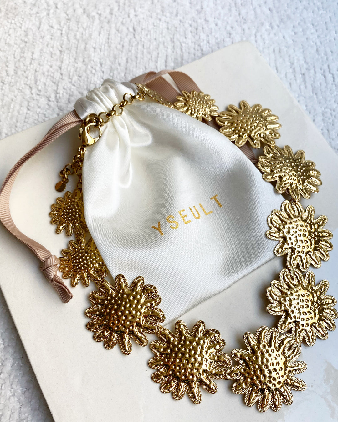 Collier Capri