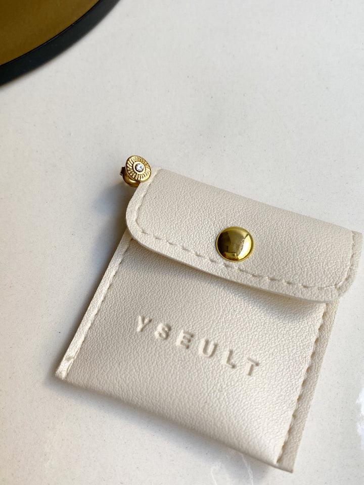 Boucle d'oreille à l'unité Larry