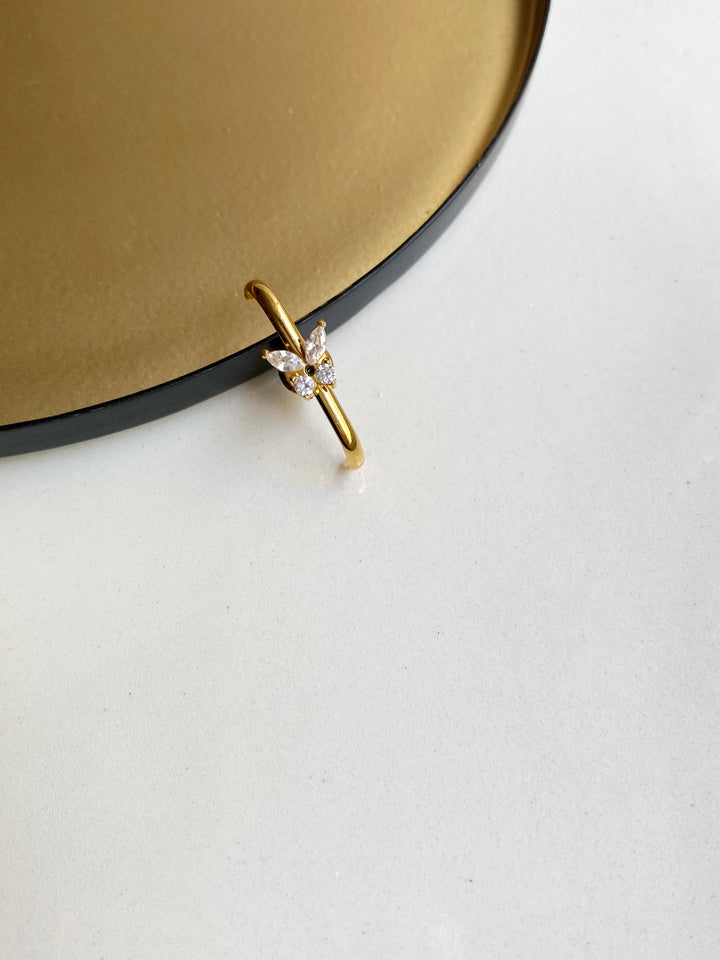 Boucle d'oreille à l'unité Andrew